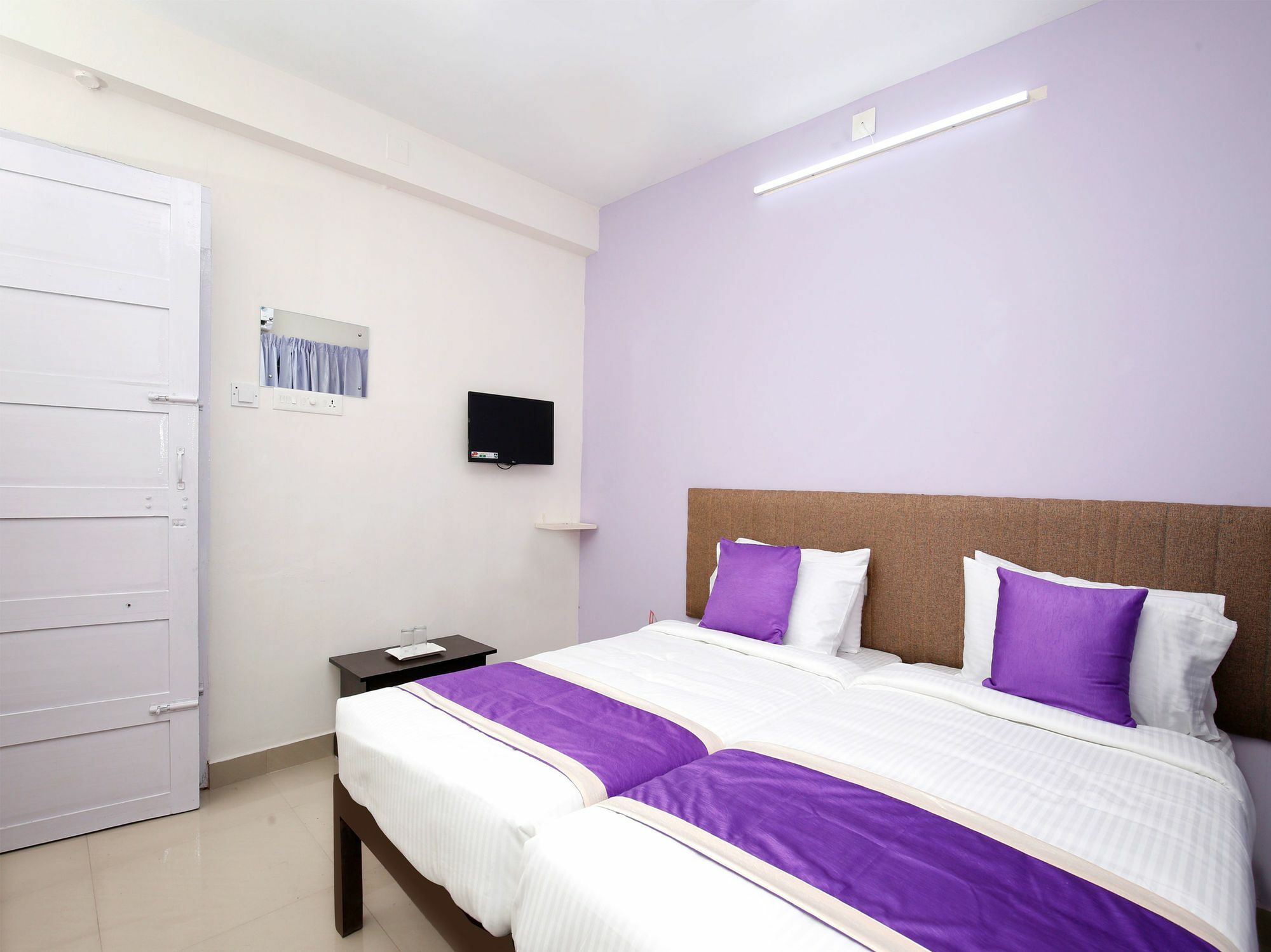 Oyo 9797 Hotel Vbee Plaza Thiruvananthapuram ภายนอก รูปภาพ