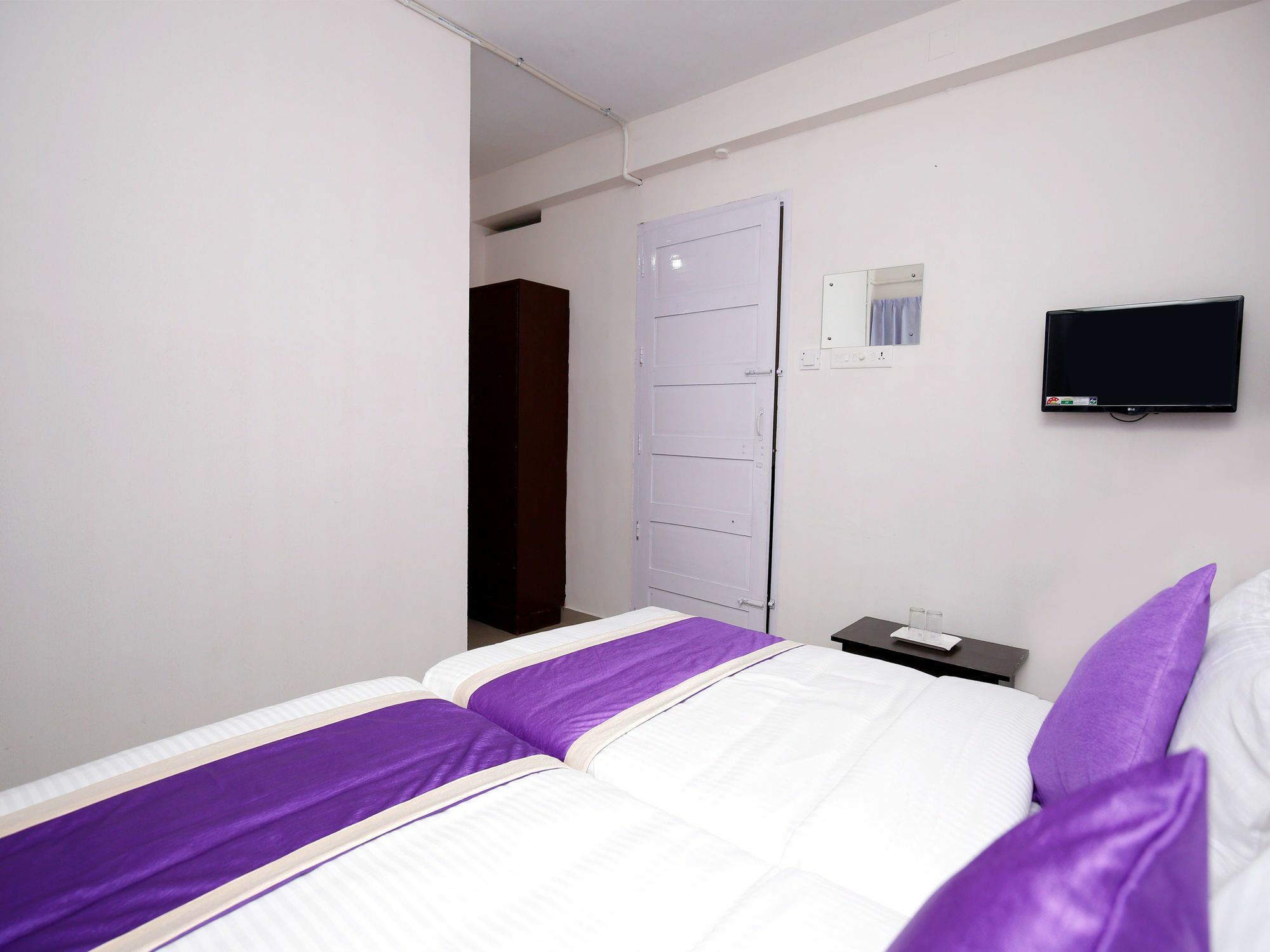 Oyo 9797 Hotel Vbee Plaza Thiruvananthapuram ภายนอก รูปภาพ